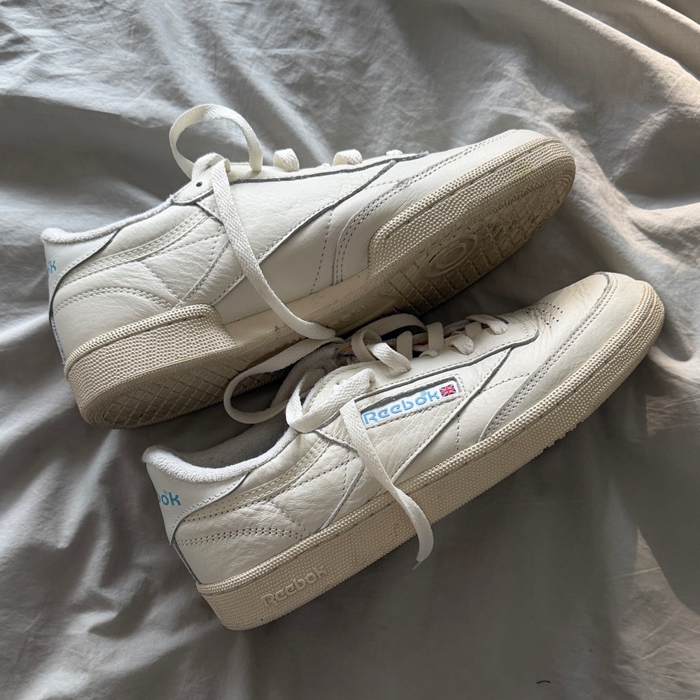 Reebok Sneakers